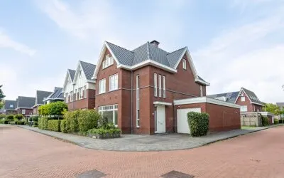Hoekwoning te koop: Reinier van Holylaan 25, Heemsteedse Dreef, Schildersbuurt en omgeving Heemstede