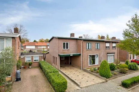 Hoekwoning te koop: Reinout van Valkenburgstraat 13, Ravenstein Ravenstein