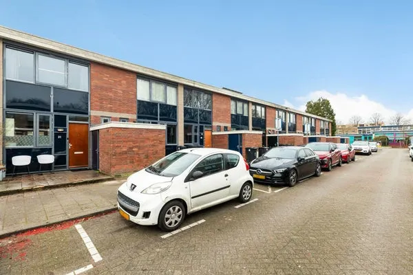 Tussenwoning te koop: Rekerdijk 31, Groot IJsselmonde Rotterdam