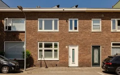 Terraced house for sale: Rembangstraat 27, Nieuw-Guineabuurt Haarlem