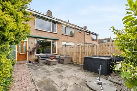 Tussenwoning te koop: Rembrandt van Rijnhof 16, Horn- en Kuijerpolder Nederhorst Den Berg
