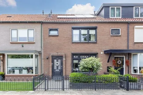 Tussenwoning te koop: Rembrandt van Rijnstraat 29, Bunschoten Bunschoten-Spakenburg