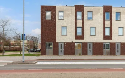 Hoekwoning te koop: Rembrandthof 2, Ossenkoppelerhoek Midden Noord Almelo