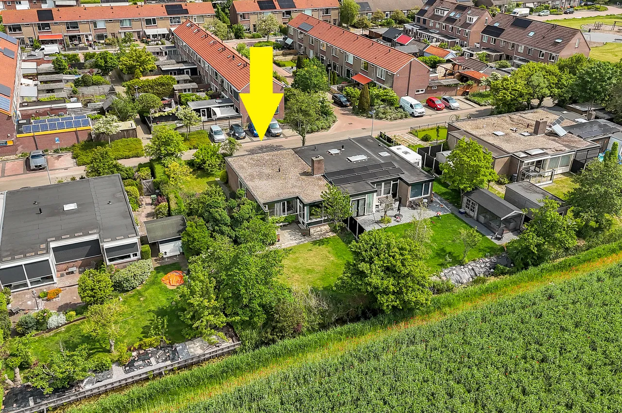 Twee-onder-één-kap te koop: Rembrandtlaan 11, Sint Maartensvlotbrug