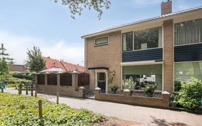 Twee-onder-één-kap te koop: Rembrandtlaan 15A, Franse Gat Veenendaal