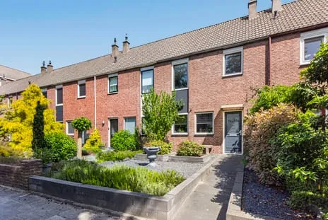 Tussenwoning te koop: Rembrandtlaan 17, Elskamp Ede