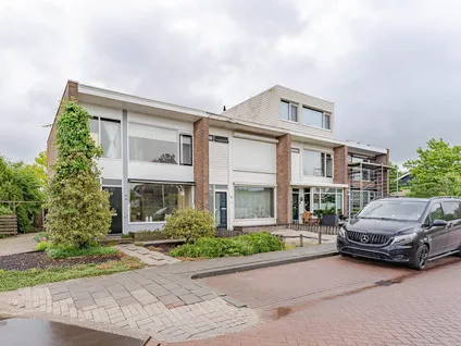 Hoekwoning te koop: Rembrandtlaan 2, Hazerswoude-Dorp-Oost Hazerswoude-Dorp
