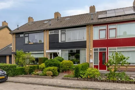 Tussenwoning te koop: Rembrandtlaan 28, Scherpenzeel Scherpenzeel (Ge)