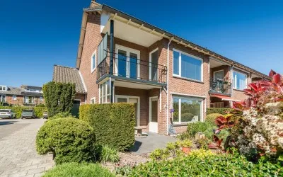Appartement te koop: Rembrandtlaan 32, Zuidereng Huizen