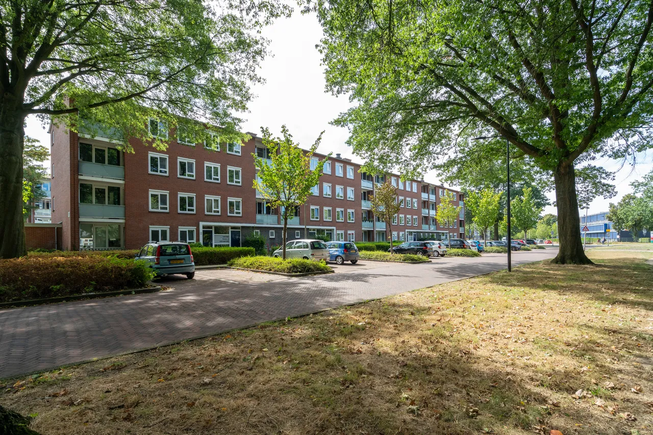 Appartement te koop: Rembrandtlaan 362, Enschede