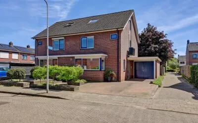 Twee-onder-één-kap te koop: Rembrandtlaan 47, Zuiderenk Lochem