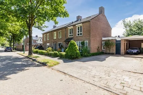 Hoekwoning te koop: Rembrandtlaan 5, Heeze Heeze