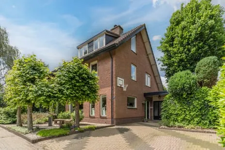 Twee-onder-één-kap te koop: Rembrandtlaan 51, Strijland-oost Nijkerk