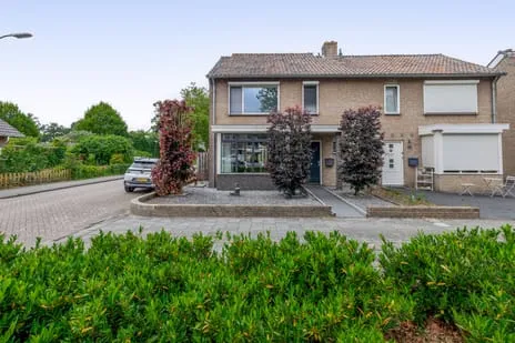 Semi-detached for sale: Rembrandtlaan 52, Sprang Sprang-Capelle