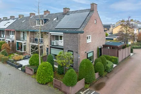 Hoekwoning te koop: Rembrandtlaan 57, Sluispolder Oost Maassluis