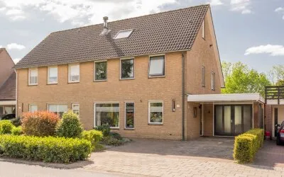Tussenwoning te koop: Rembrandtlaan 69, Strijland-oost Nijkerk