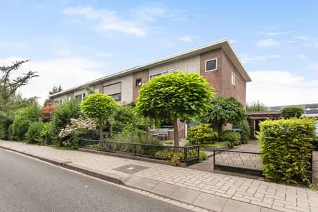 Hoekwoning te koop: Rembrandtlaan 73, Rembrandtlaan en omgeving Dordrecht