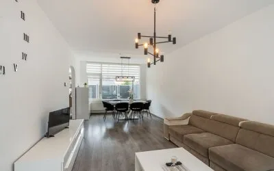 Twee-onder-één-kap te koop: Rembrandtstraat 4, Centrum Vlaardingen