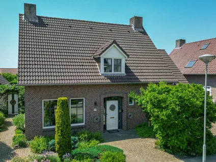 Detached house for sale: Rembrandtstraat 61, Diepenbroek Baarlo