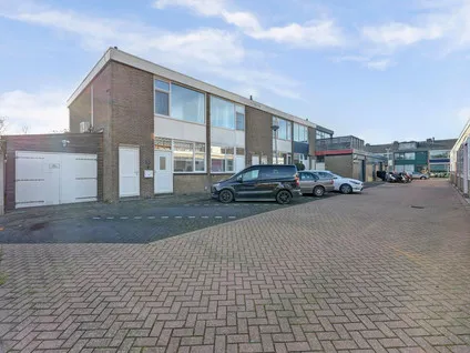 Tussenwoning te koop: Rembrandtstraat 75, Schiekamp-Noord Spijkenisse