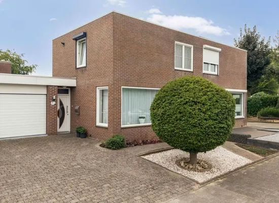 Tussenwoning te koop: Renierstraat 7, Kaalheide Kerkrade