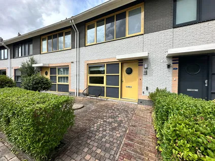 Tussenwoning te huur: Renoirhof 142, Kersenboogerd-Zuid - Buurt 33 06 Hoorn