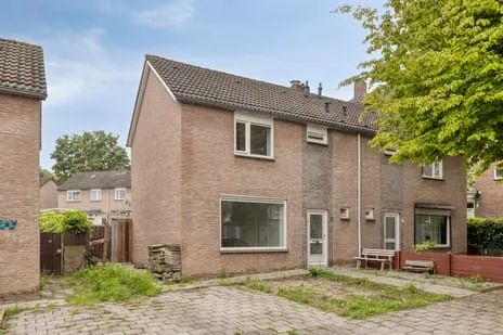 Twee-onder-één-kap te koop: Resedastraat 16, Mariaberg Maastricht