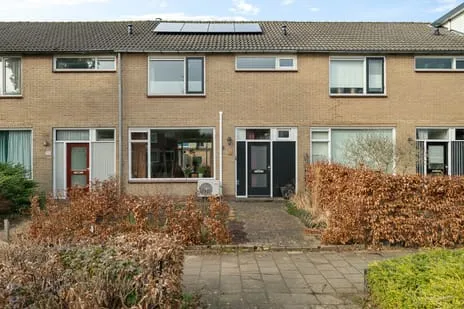 Tussenwoning te koop: Retiefstraat 152, Ermelo