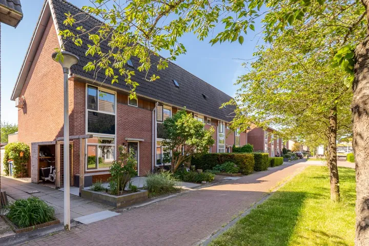 Hoekwoning te koop: Reukgras 13, Milligen Zwolle