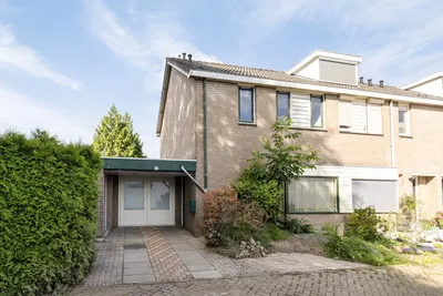 Hoekwoning te koop: Reuselstraat 18, Kerkdorp Acht Eindhoven