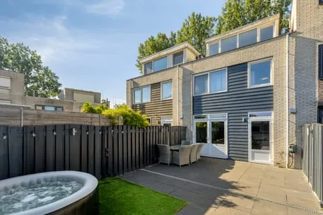 Terraced house for sale: Reuverlaan 5, Dalem Noord II Tilburg