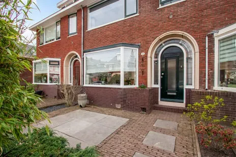 Tussenwoning te koop: Reviusstraat 29, Erasmuslaan en omgeving Dordrecht