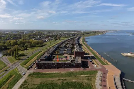 Tussenwoning te koop: Reygersbeek 8, Saerdam, Vliegend Hert, Fortuijn Lelystad