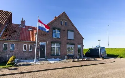 Tussenwoning te koop: Rheastraat 11, Tolkamer Tolkamer