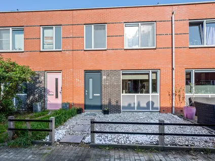 Tussenwoning te koop: Rheezerveld 10, Nieuw-Vennep
