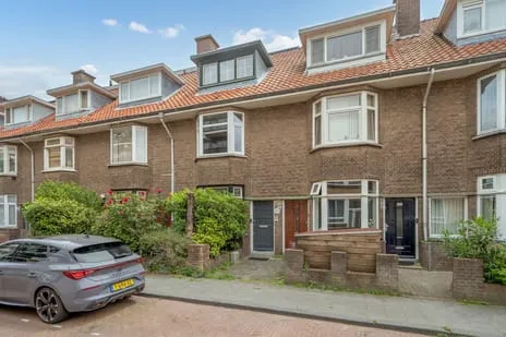 Apartment for sale: Rhenenstraat 38, Leyenburg 'S-Gravenhage
