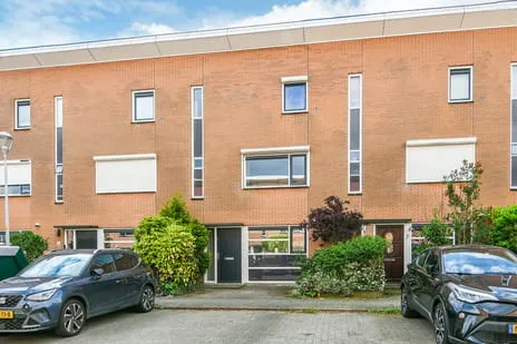 Tussenwoning te koop: Rhienderstein 9, Nieuw-Vennep Getsewoud Zuid Nieuw-Vennep
