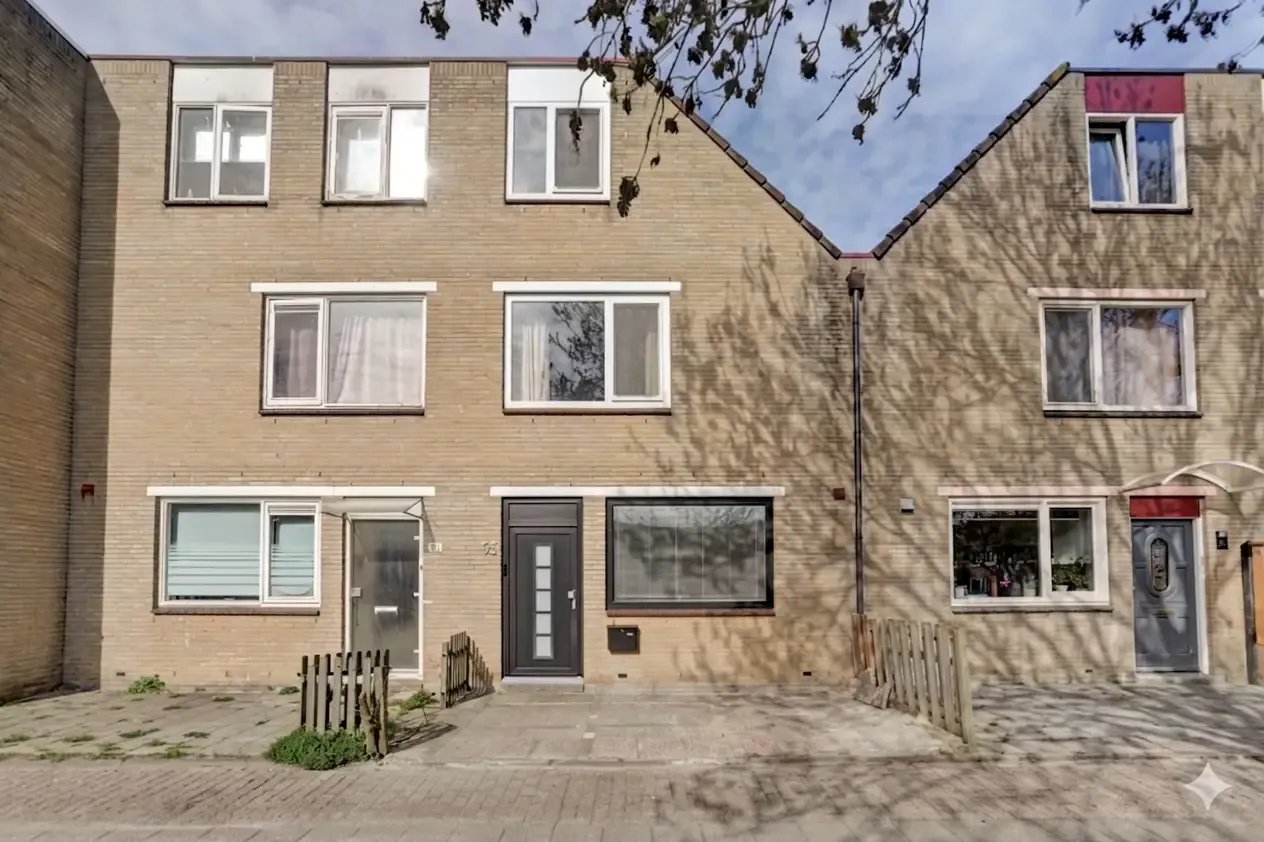 Tussenwoning te koop: rhijnauwensingel 95, Rotterdam