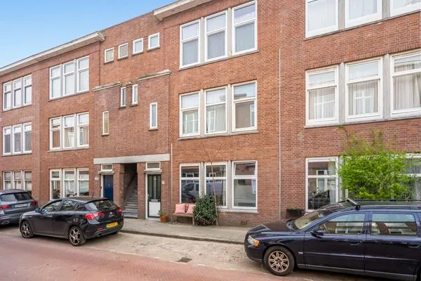 Appartement te koop: Rhododendronstraat 84, 'S-Gravenhage