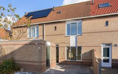 Tussenwoning te huur: Rhônestraat 156, Rivierenbuurt Lelystad