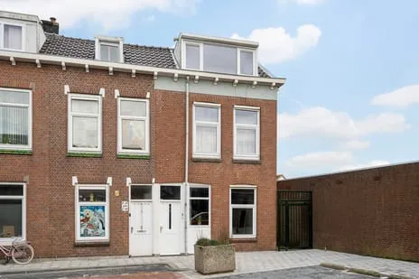 Hoekwoning te koop: Rhoonsestraat 28, Eilandenbuurt Schiedam