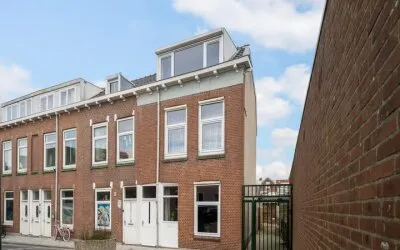 Corner house for sale: Rhoonsestraat 28, Eilandenbuurt Schiedam