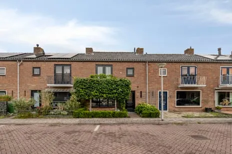 Tussenwoning te koop: Ribesstraat 29, Oud-Beijerland Croonenburghwijk Oud-Beijerland