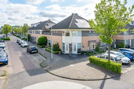 Tussenwoning te koop: Ribesstraat 48, Lisserbroek Lisserbroek