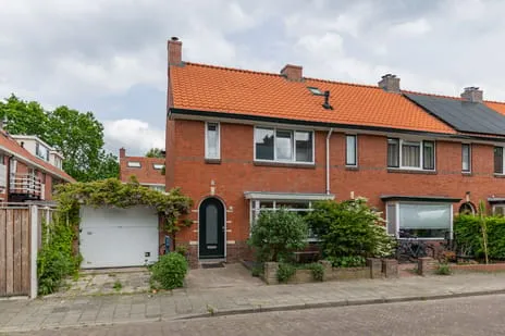 Hoekwoning te koop: Richard Paffraedstraat 18, Zwolseweg Deventer