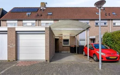 Tussenwoning te koop: Ridderspoor 63, Risdam-Noord - Buurt 21 04 Zwaag