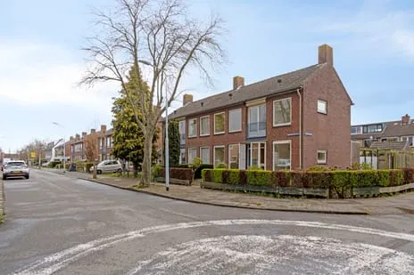 Hoekwoning te koop: Ridderspoorstraat 44, Nieuw-Vennep Zuid Nieuw-Vennep