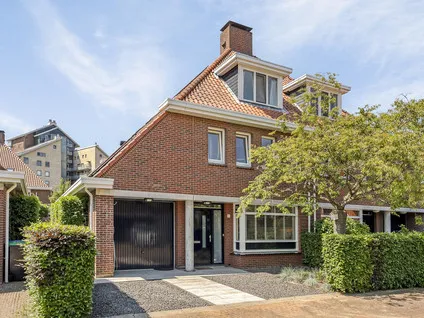Twee-onder-één-kap te koop: Riederhagen 3, Riederhoek Barendrecht