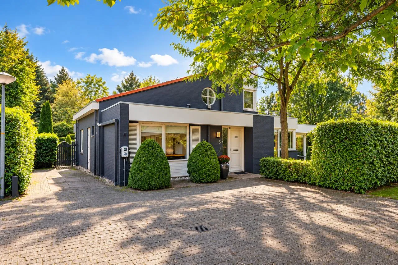Vrijstaande woning te koop: Rietganslaan 5, Almere