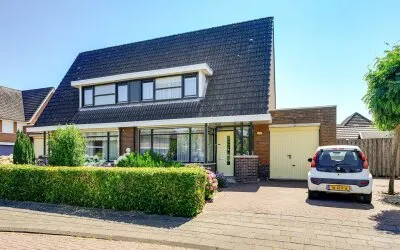 Twee-onder-één-kap te koop: Rietheuvel 23, Werkense polder Werkendam
